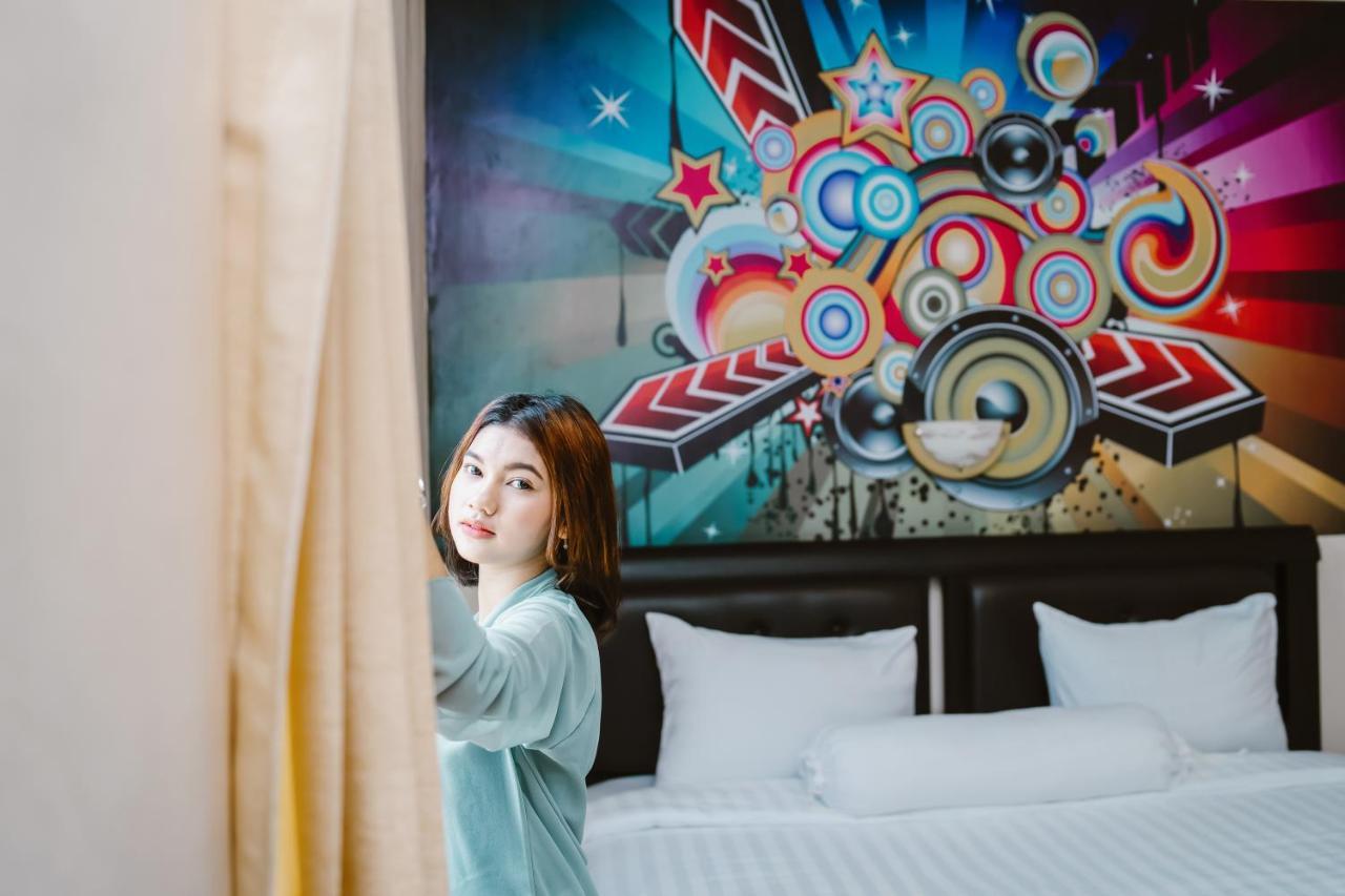 โวเทล โฮเทล ตูลุงกากุง Hotel ตุลุงอากุง ภายนอก รูปภาพ
